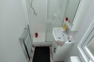 retreat-bathroom